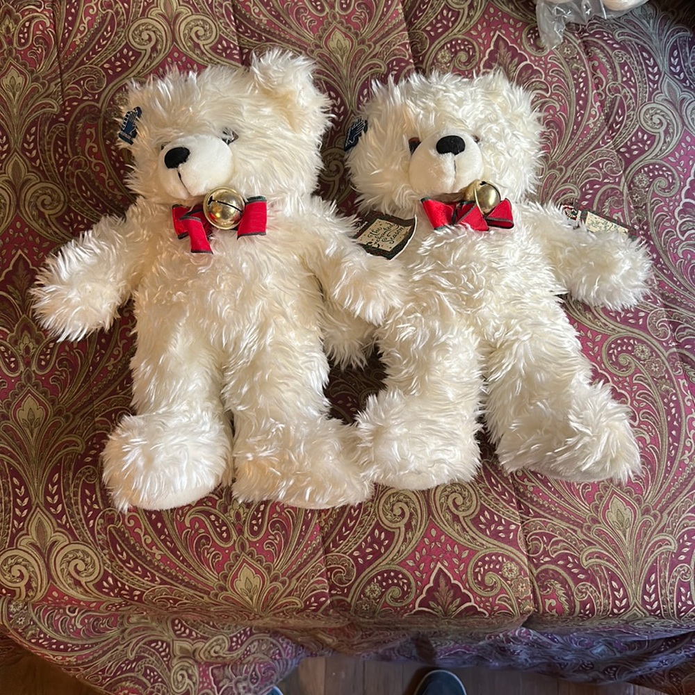 Brand new with tags set of two applause brand holiday bears.